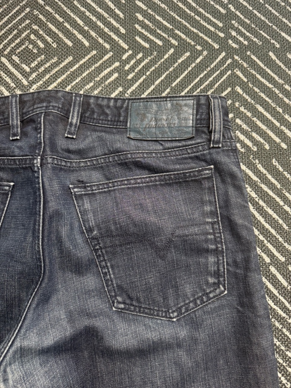 Diesel Jeans. Blue 34x30 - Picture 5 of 7